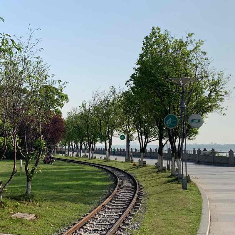 昌北八一桥与英雄桥之间