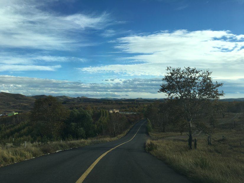 总在黄昏后行走！