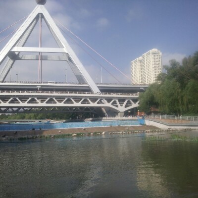 The scenery along the Nanchuan River Trail is picturesque. walking route map in Xi Ning Shi