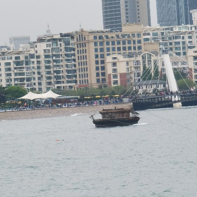 彩虹桥五四广场音乐广场妇女儿童活动中心天地间沿海观光线