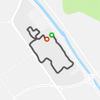 东荟城区内散步