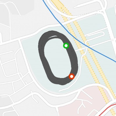 大田湾田径运动场:位于市中心上半城。从南区路出发途经两路口健身步道，轻轨站一号出口左转前行3分钟到达